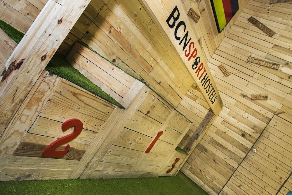 Bcnsporthostels Барселона Екстер'єр фото